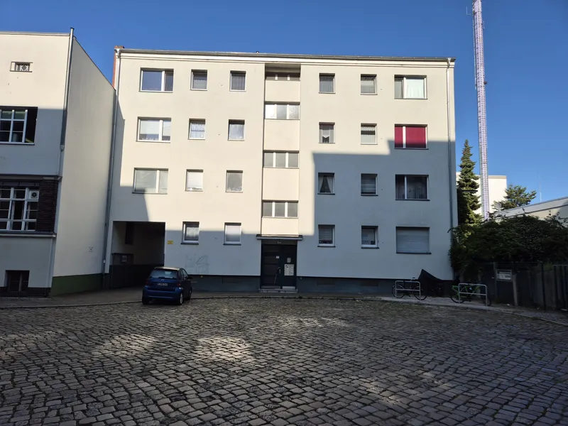Charmante, gut geschnittene 1-Zimmer-Wohnung mit Balkon — photo 1